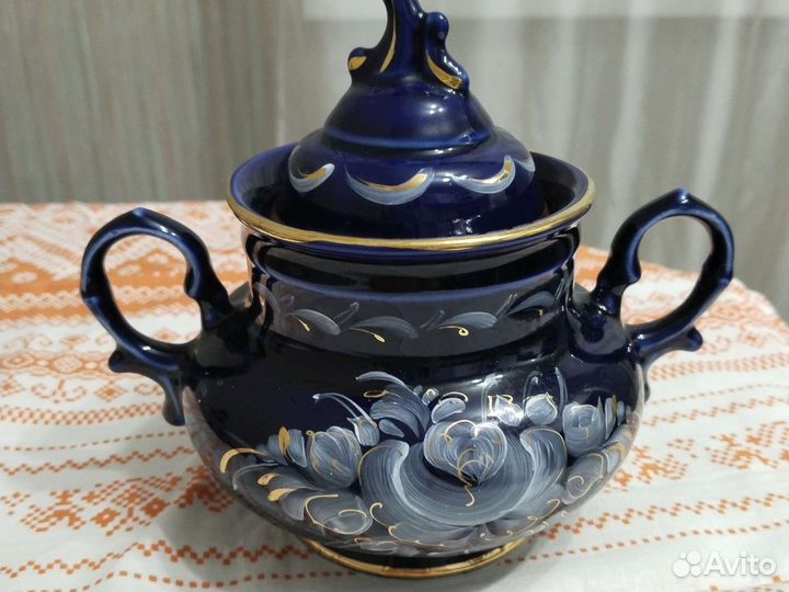 Сахарница кобальт с позолотой формы Голубка