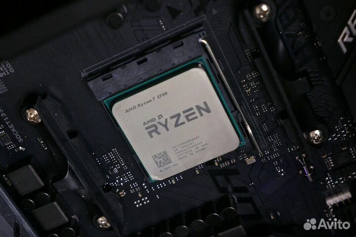 Процессор AMD Ryzen 7 PRO 2700 OEM