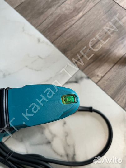 Перфоратор Makita 1680W