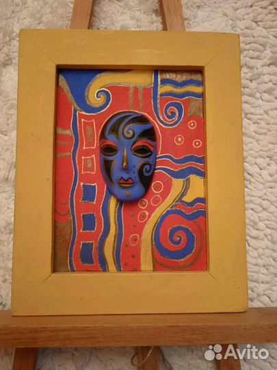 Картина объемная Маска на подставке