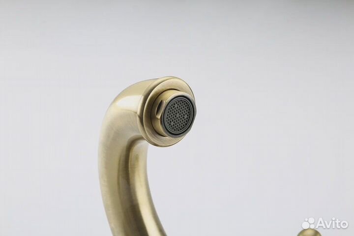 Смеситель для раковины gappo G1089-4 Бронза