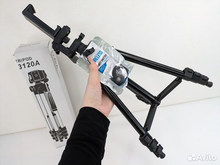 Штатив трипод до 120 см с Bluetooth кнопкой