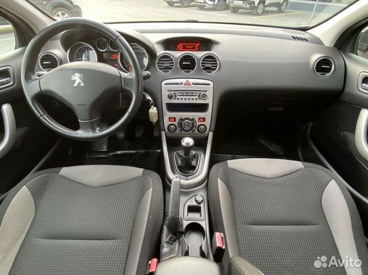 Peugeot 308 1.6 МТ, 2012, 111 000 км