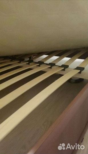 Кровать с матрасом бу