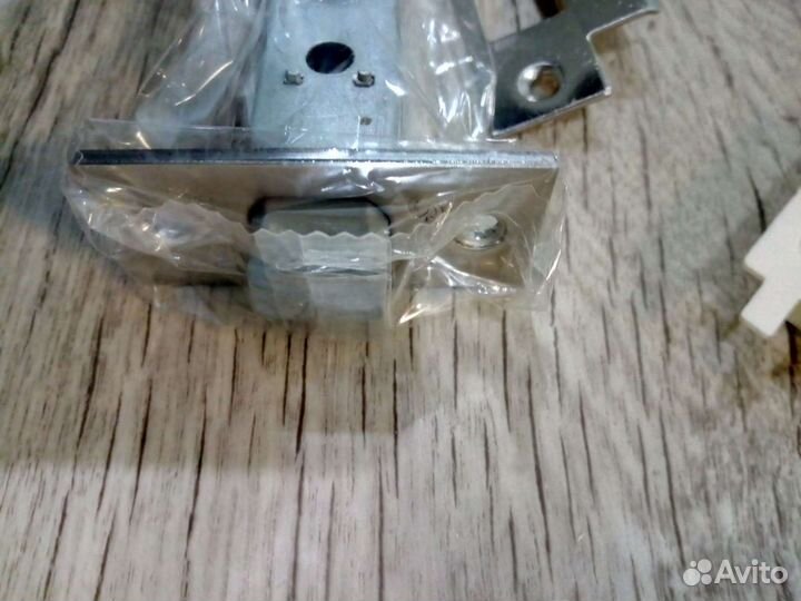 Дверные защелки с пластиковым язычком