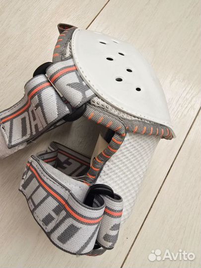 Наколенники Dainese Action Knee Guard