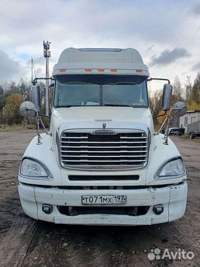 Freightliner Columbia, 2004