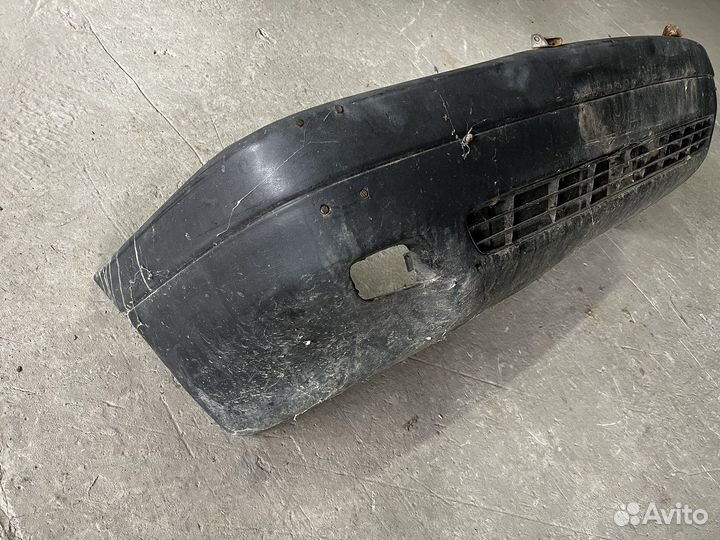 Передний бампер audi 80