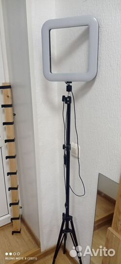 Кольцевая лампа 26 см