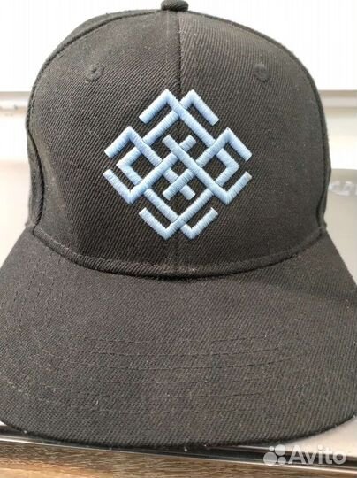 Машинная вышивка на одежде