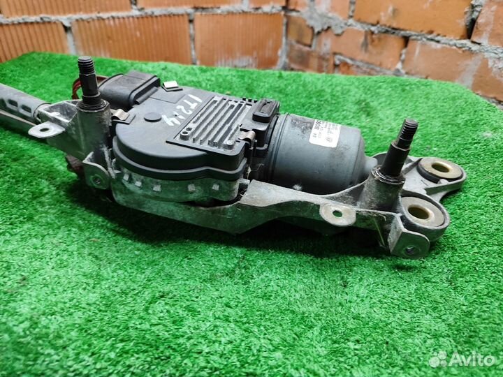 Моторчик стеклоочистителя передний VW Touareg 7L R