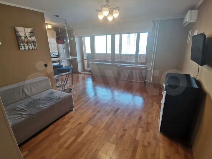 2-к. квартира, 50 м², 3/9 эт.