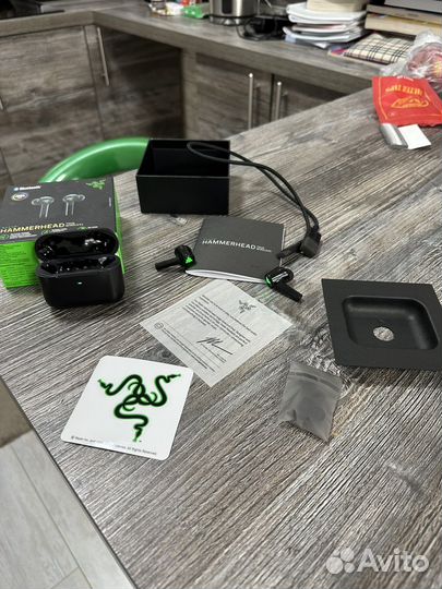 Беспроводные блютуз нашники Razer