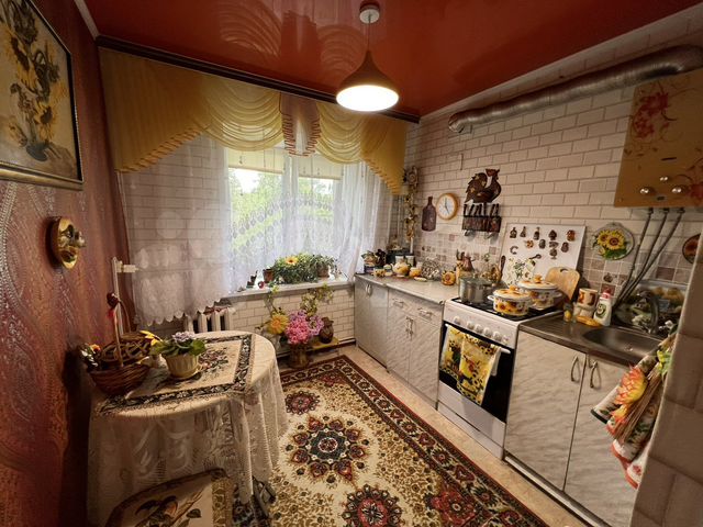 2-к. квартира, 44 м², 4/4 эт.