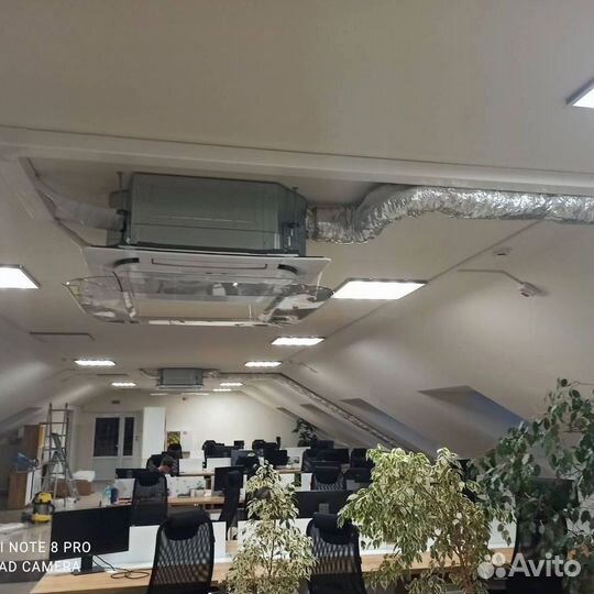 Кондиционер кассетный потолочный