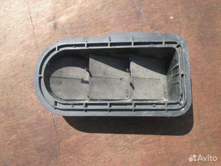 Клапан вентиляции салона Toyota Ist NCP65 1NZ-FE