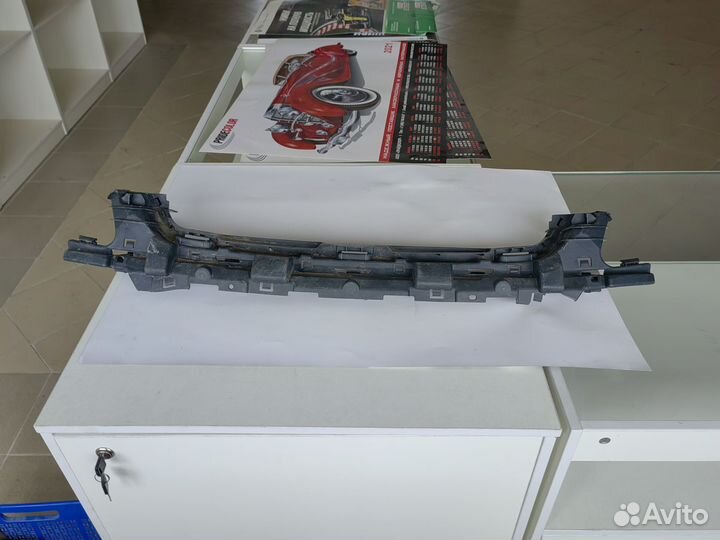 Усилитель бампера перед Ford Focus 2