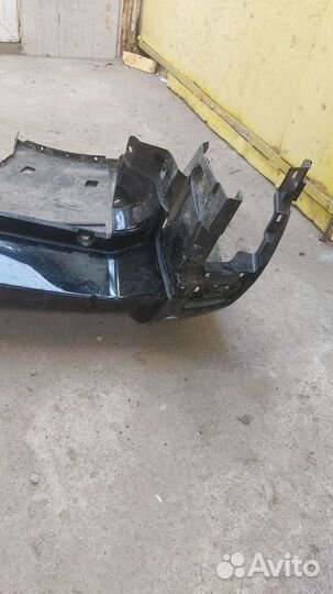 Задний бампер левая часть Mitsubishi Pajero с 2011