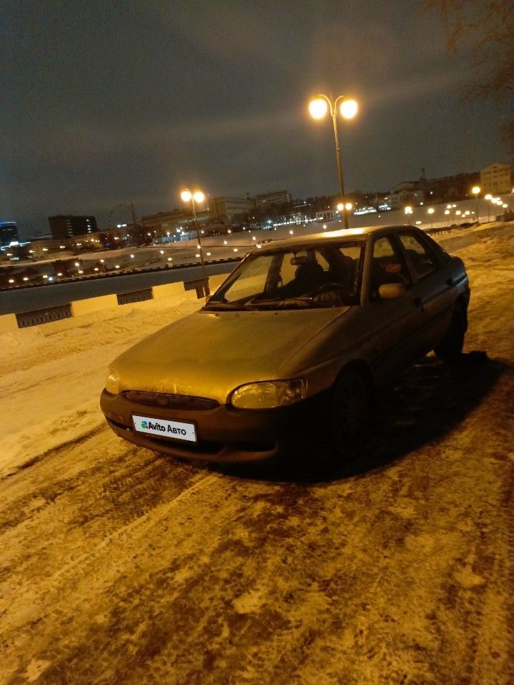 Ford Escort: фото из отзыва