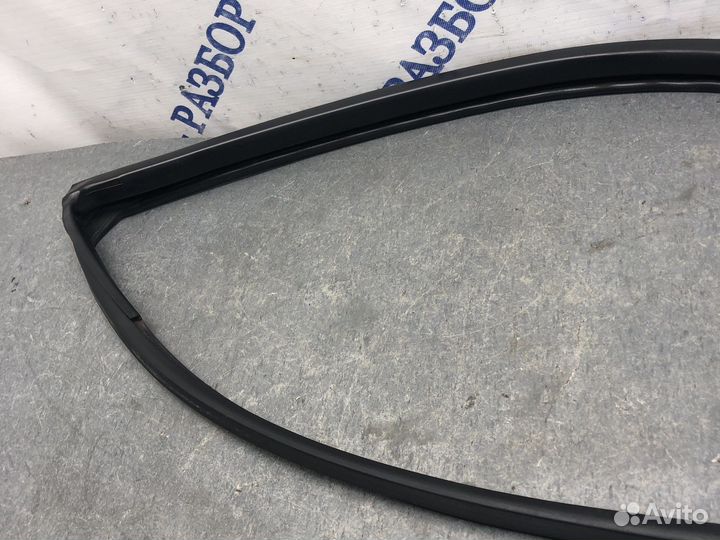 Пер прав уплотнитель Cube Z10