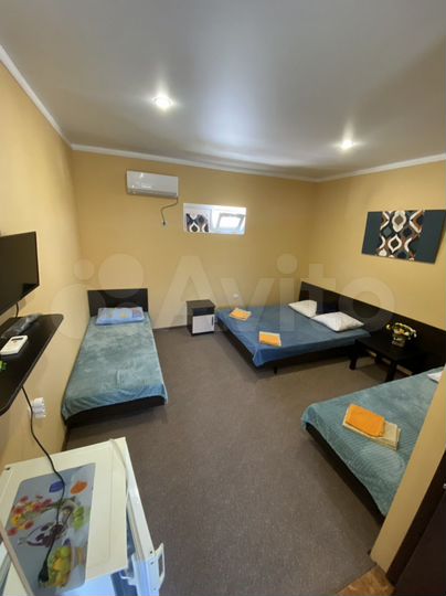 Комната 20 м² в > 9-к., 2/2 эт.