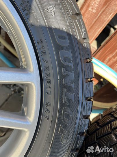 Dunlop SP Winter Maxx WM01 215/55 R17