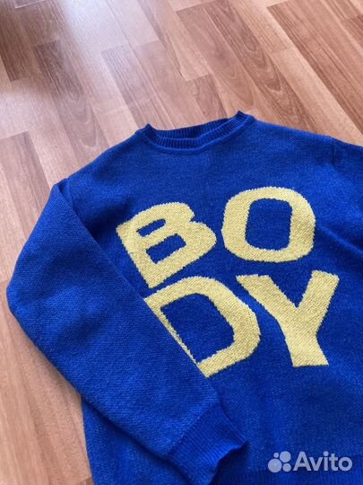 Свитер женский