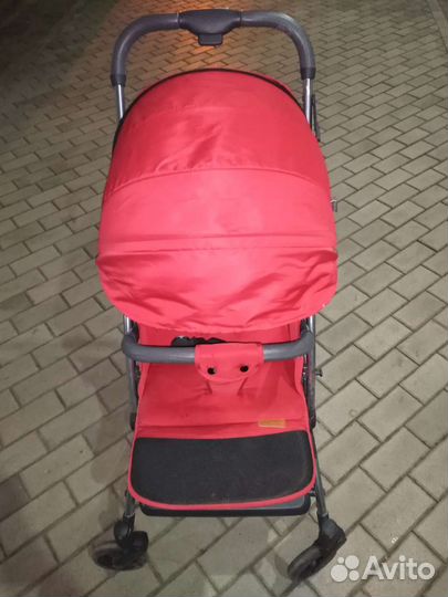 Прогулочная коляска