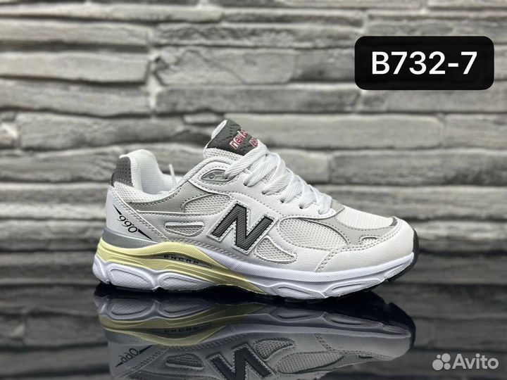 Кроссовки оптом