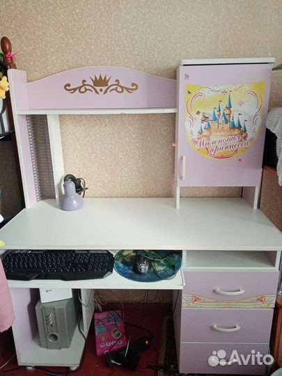 Компьютерный стол