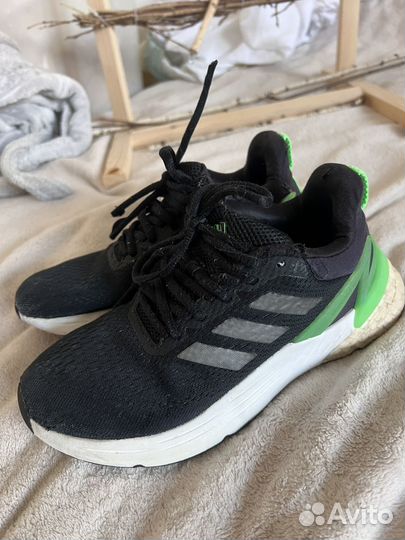 Кроссовки adidas 36