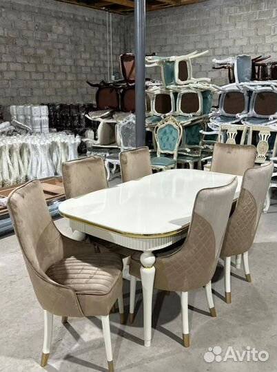 Кухонный стол. Доставка по всей России