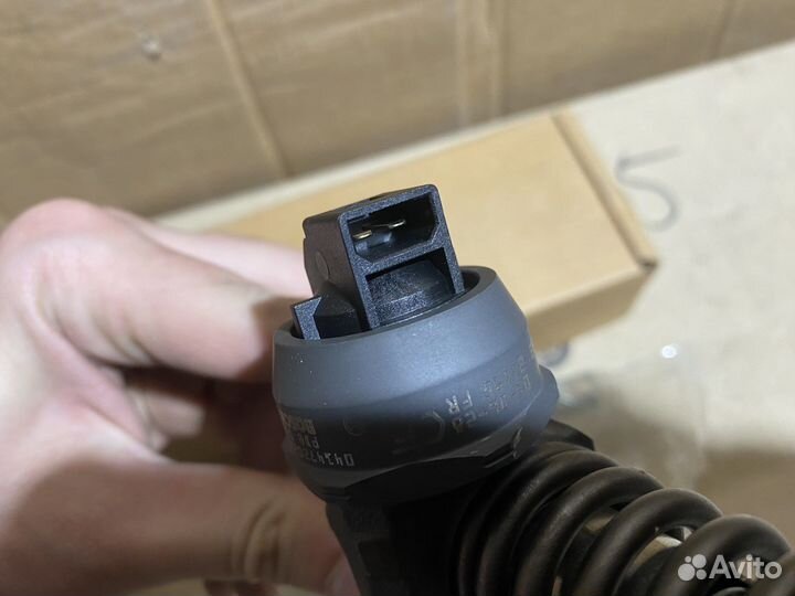 Насос форсунка TDI 2.5 5.0 Volkswagen Touareg Нов