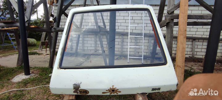 Дверь багажника москвич 2141