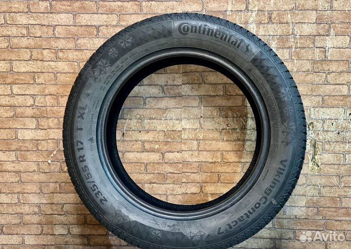 Continental ContiVikingContact 7 235/55 R17