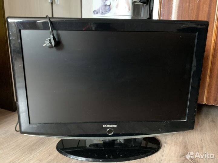 Продам телевизор бу