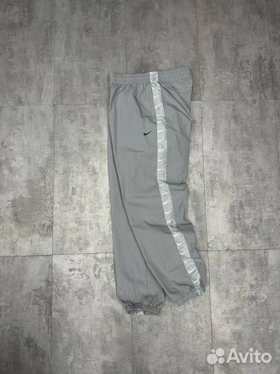 Спортивные штаны Nike