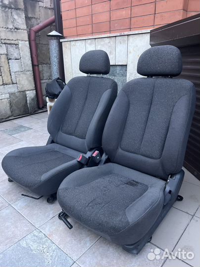 Сиденья hyundai accent акцент передние