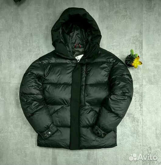 Зимние куртки Moncler