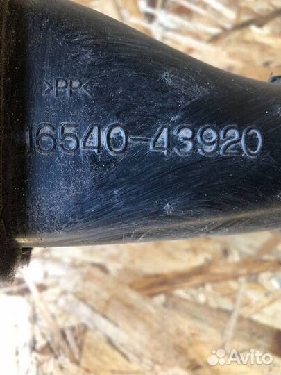 Патрубок воздушного фильтра Nissan Almera classic