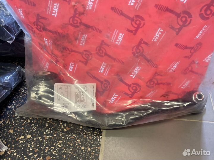 Рычаг подвески передний нижний BMW X5/ X6