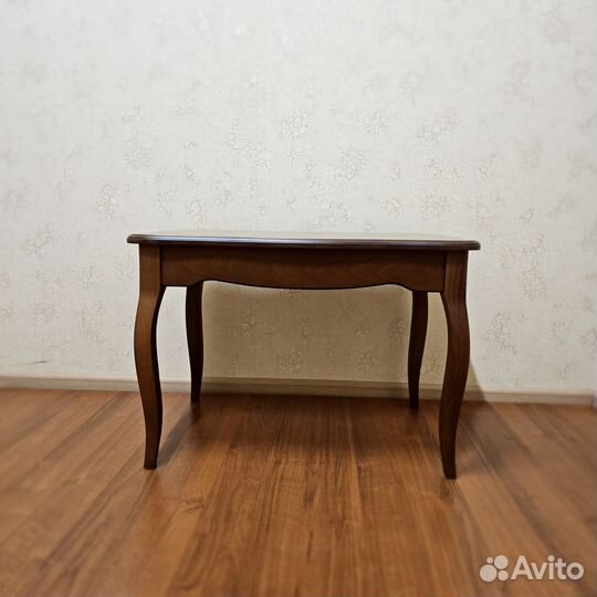 Журнальный столик
