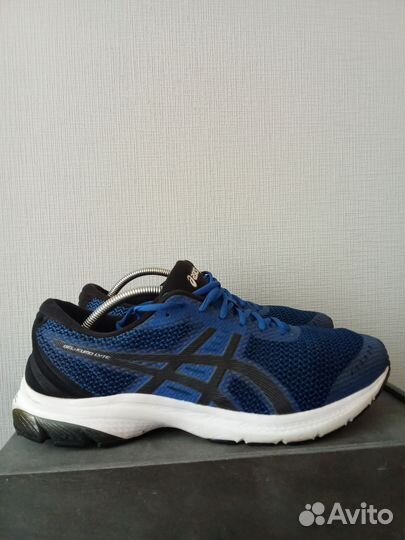 Беговые кроссовки Asics Gel-Kumo Lyte