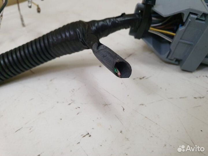 Проводка моторного отсека Renault Kaptur