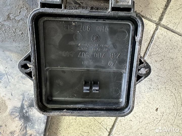 Крышка блока предохранителей Каравелла Т5