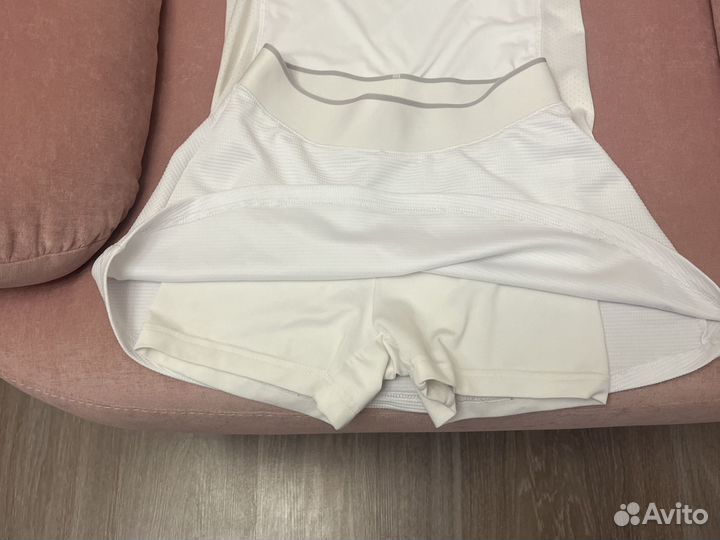 Костюм для большого тенниса