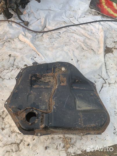 Бак топливный (бензобак) mitsubishi galant e54a