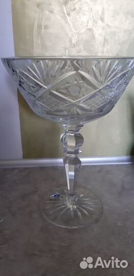 Ваза хрустальная
