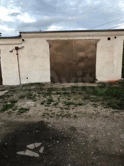 Гараж, > 30 м²