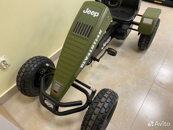 Веломобиль Berg Jeep Revolution